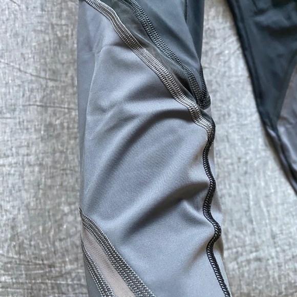 Lululemon Women’s Color Me Ombré Leggings, Size 4 - Picture 6 of 7